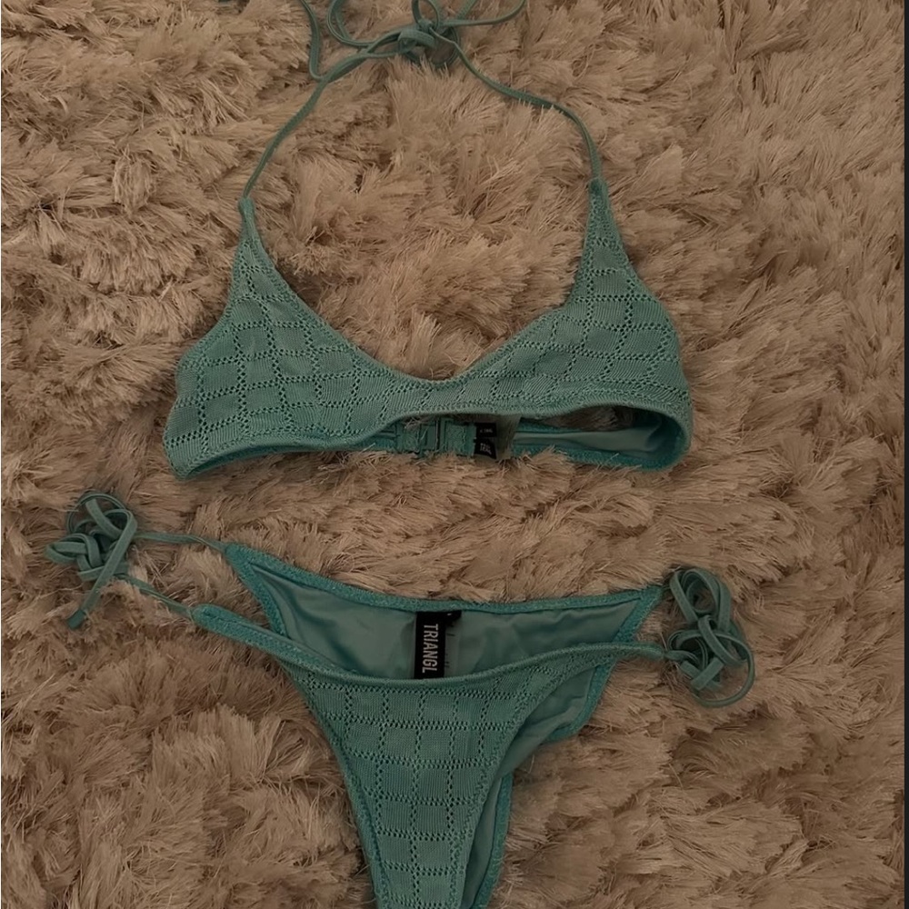 Triangl Bikini Set